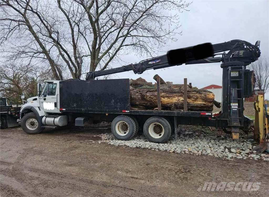 International 7500 Transportes de madera