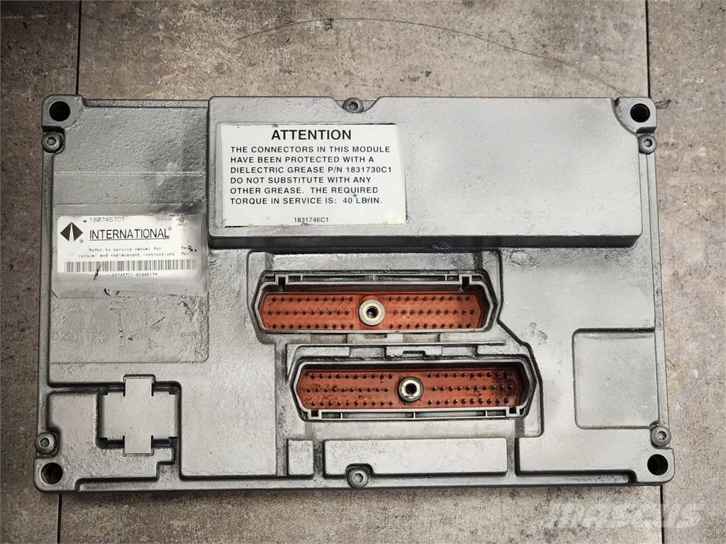 International DT466E Componentes electrónicos