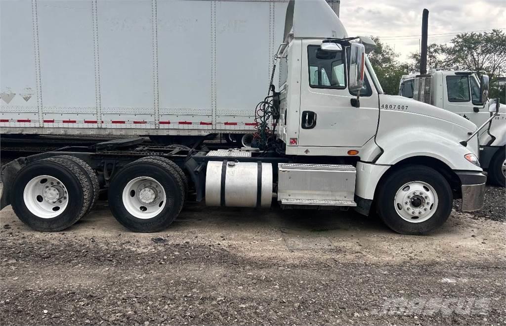 International ProStar Camiones tractor