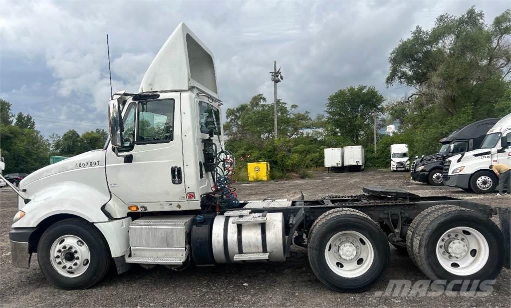 International ProStar Camiones tractor