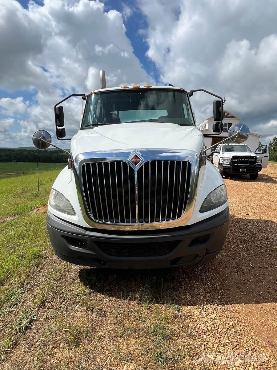 International RH Camiones tractor