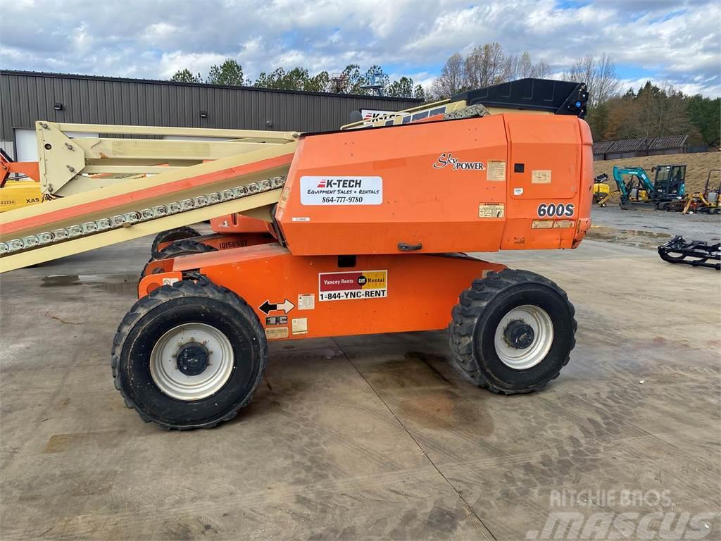 JLG 600S Plataformas con brazo de elevación telescópico