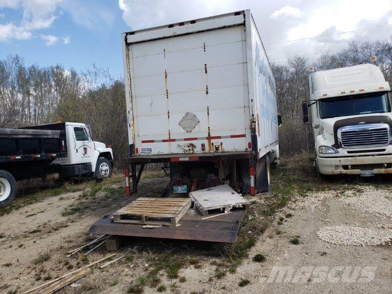 Kenworth T300 Camiones con caja de remolque