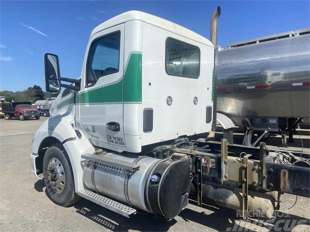 Kenworth T680 Camiones con chasís y cabina