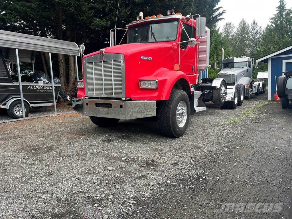 Kenworth T800B Camiones tractor