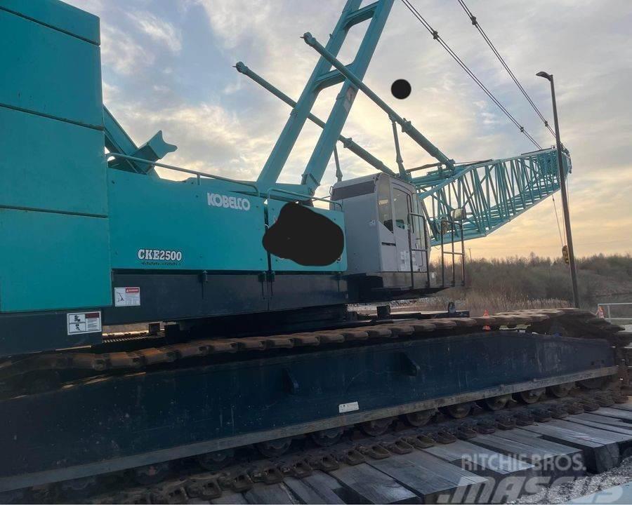 Kobelco CKE2500 Excavadoras dragalinas