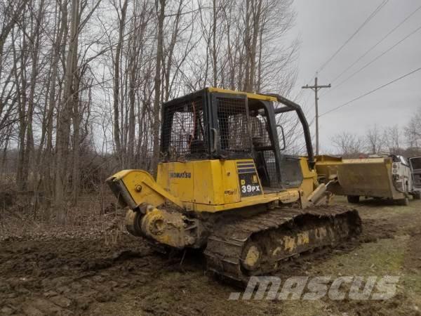 Komatsu D39PX Buldozer sobre oruga