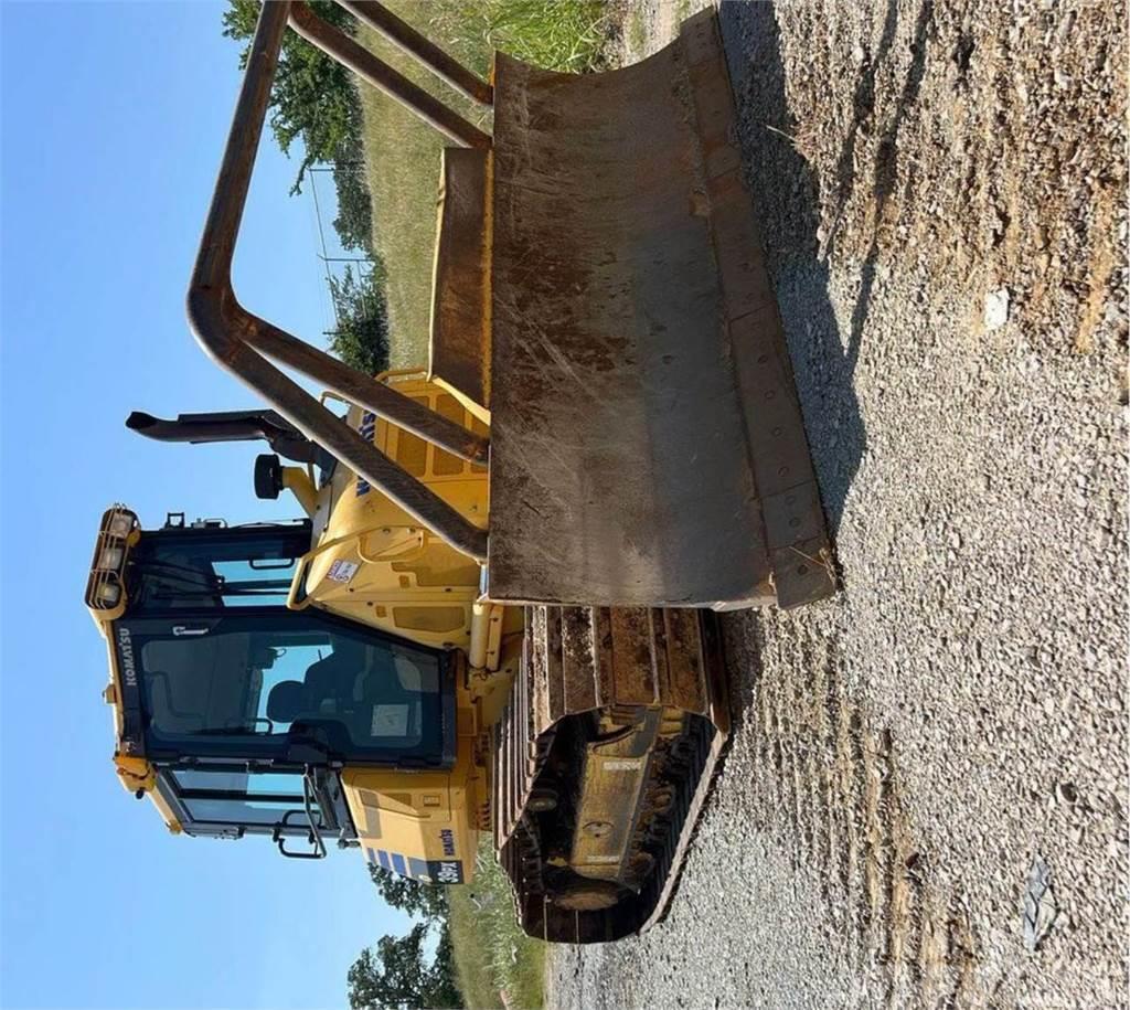 Komatsu D39PX Buldozer sobre oruga