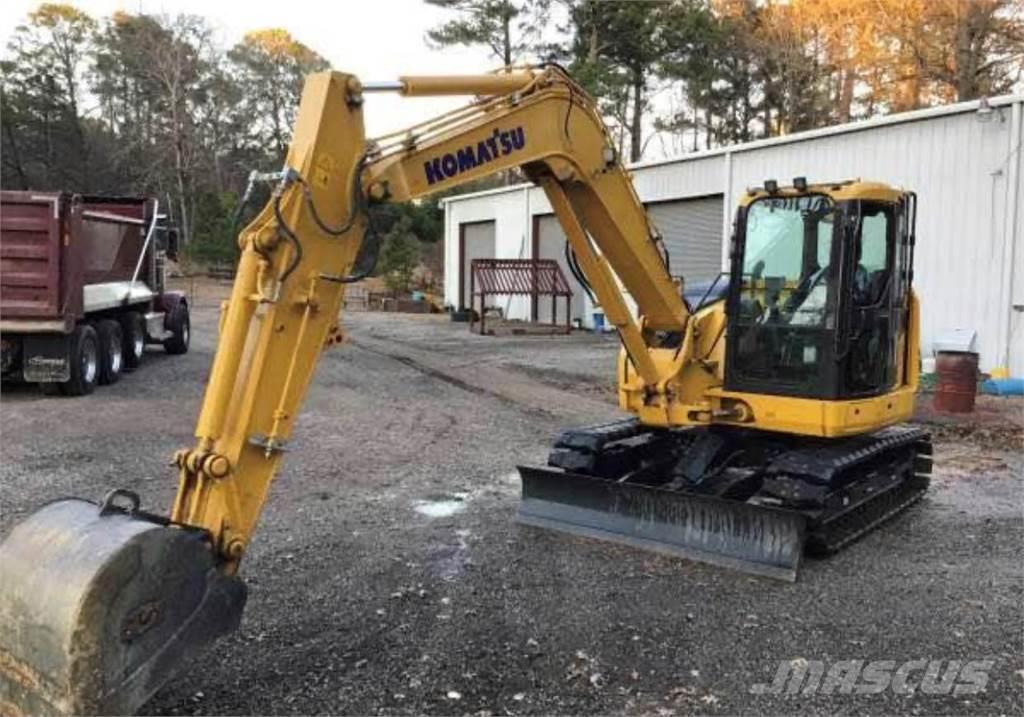 Komatsu PC88MR Excavadoras sobre orugas