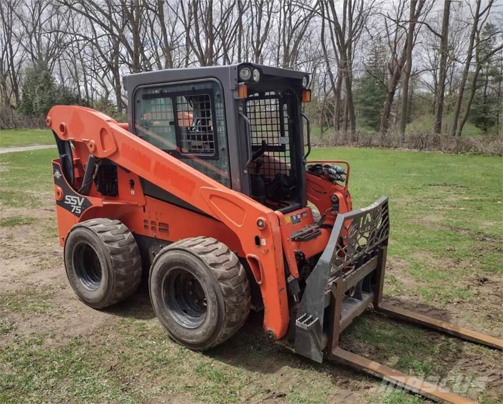 Kubota SSV75 Minicargadoras