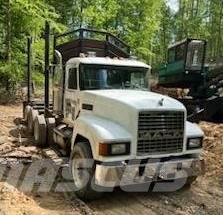 Mack CH613 Transportes de madera