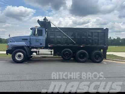 Mack CL713 Bañeras basculantes usadas