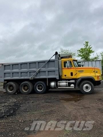 Mack CL713 Bañeras basculantes usadas