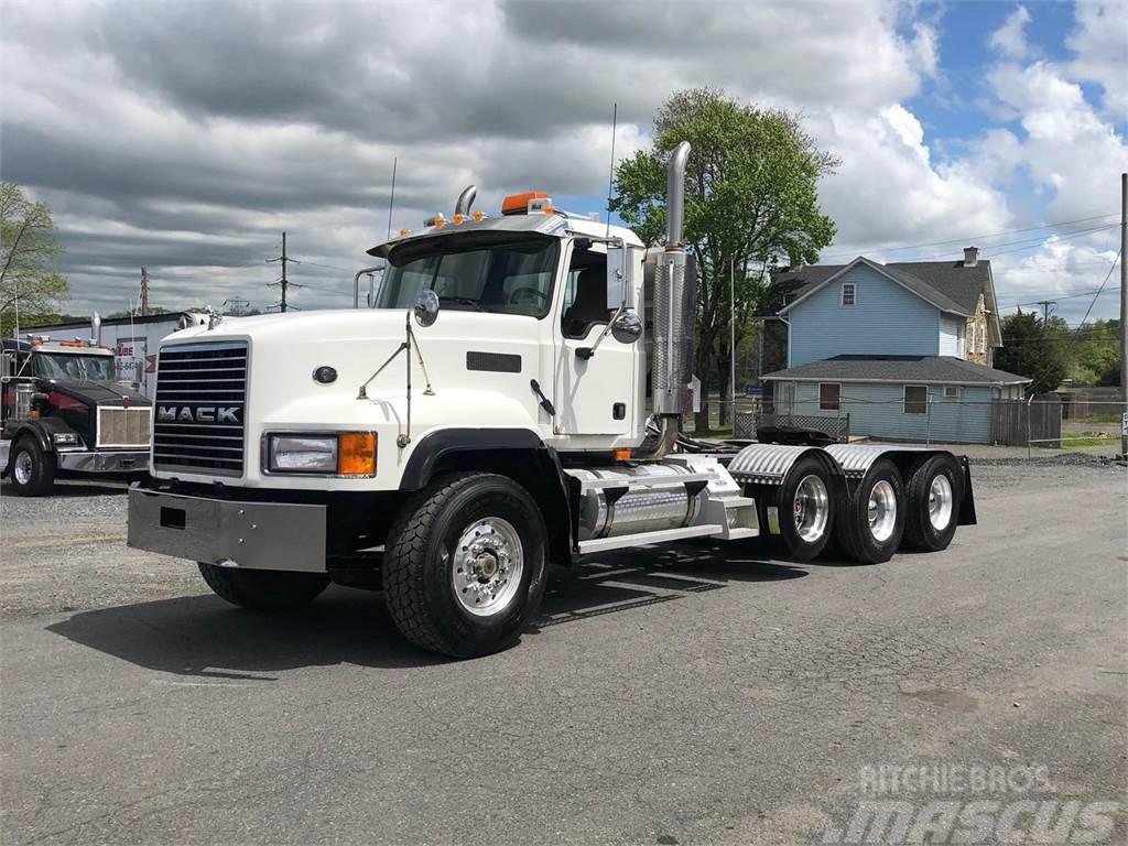 Mack CL733 Camiones tractor