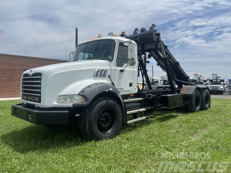 Mack Granite Camiones elevadores de gancho