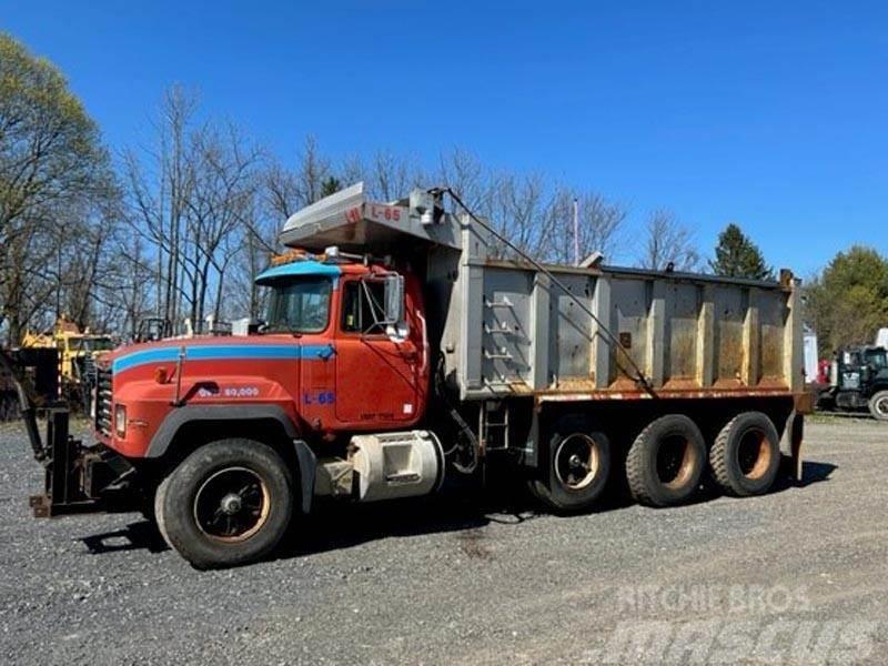 Mack RD688S Bañeras basculantes usadas