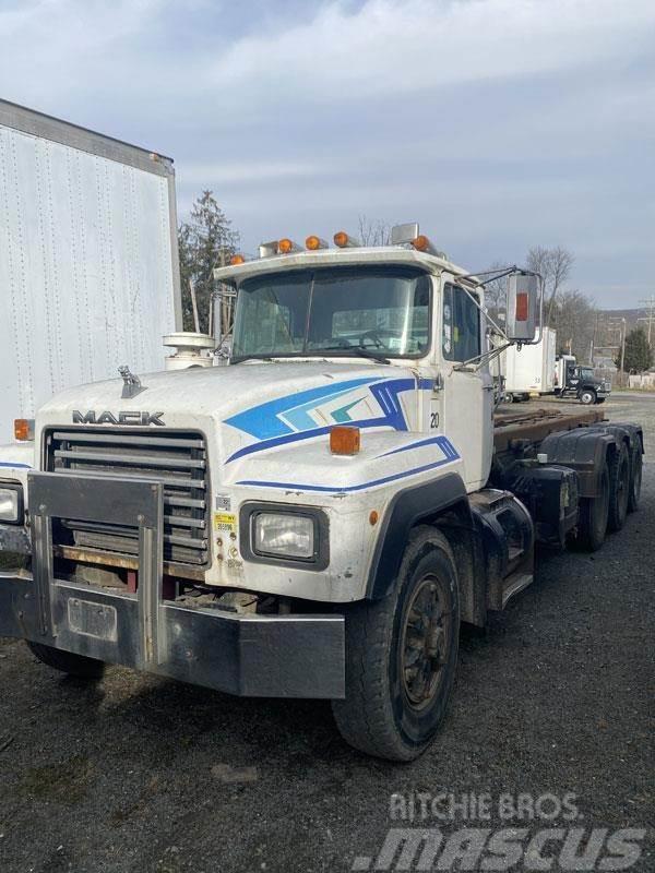 Mack RD690 Camiones elevadores de gancho