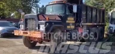 Mack RD690SX Bañeras basculantes usadas