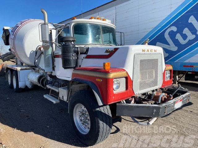 Mack RS685LS Camiones de concreto