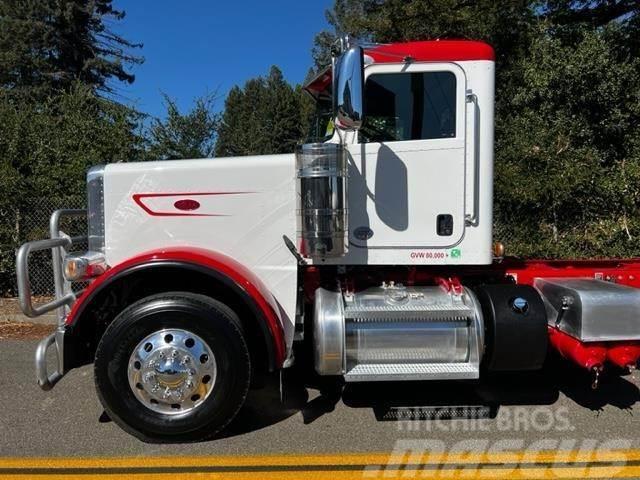 Peterbilt 389 Camiones con chasís y cabina