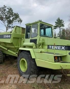 Terex 2566 Furgonetas cerradas