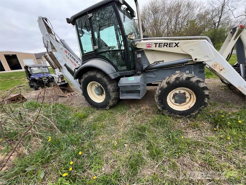 Terex TX760B Retrocargadoras