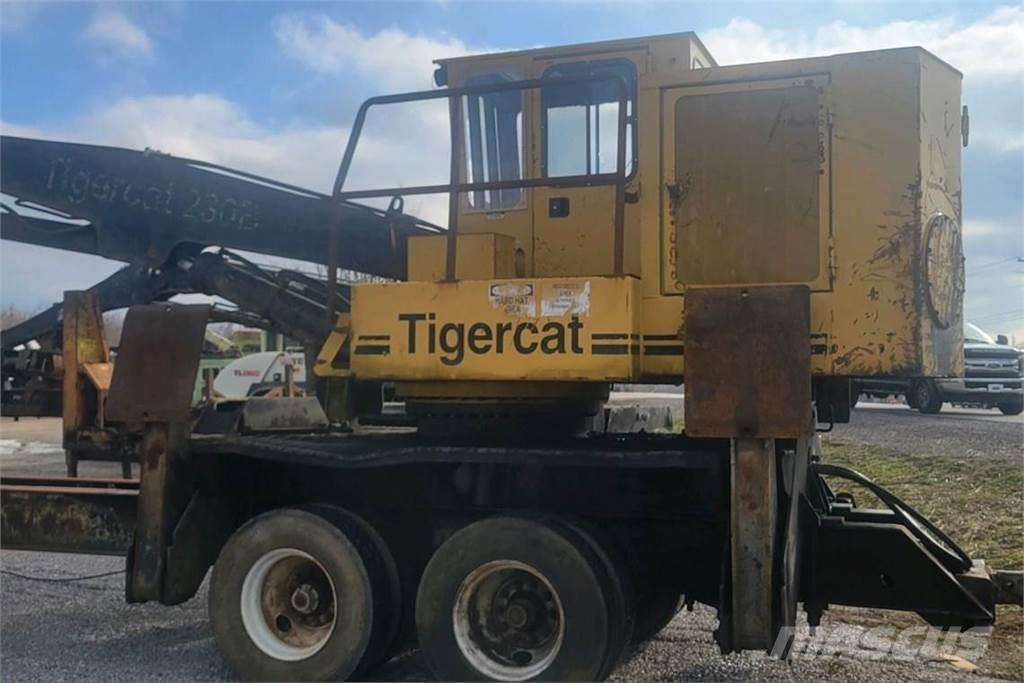 Tigercat 230B Cargadoras forestales