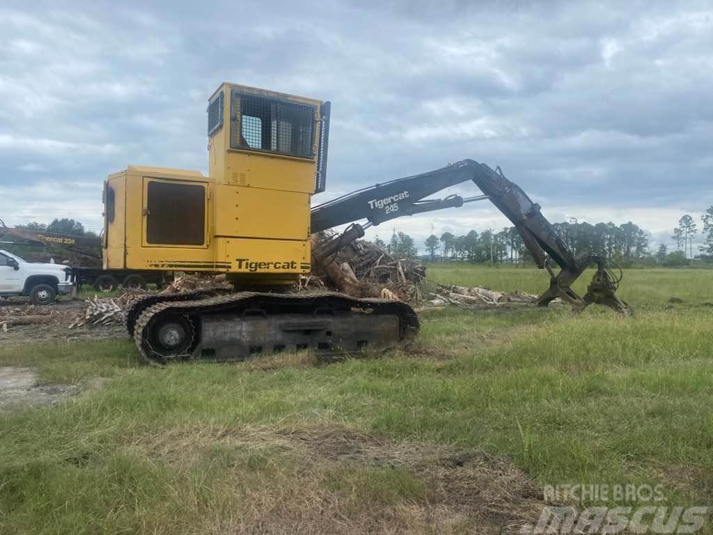 Tigercat 245T Cargadoras forestales