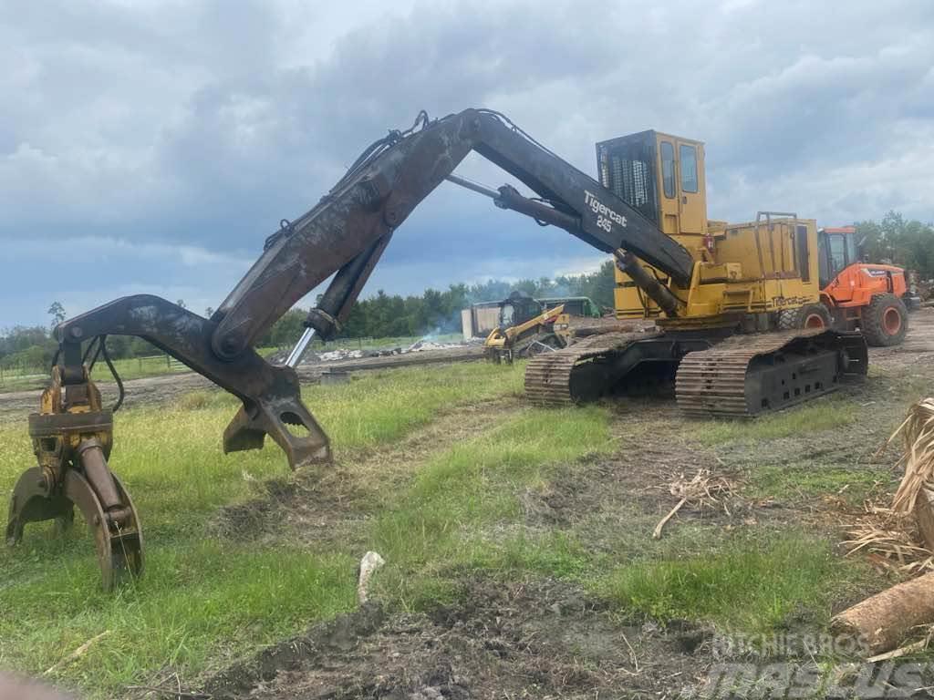 Tigercat 245T Cargadoras forestales