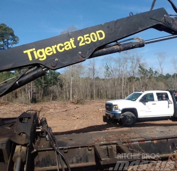 Tigercat 250D Cargadoras forestales