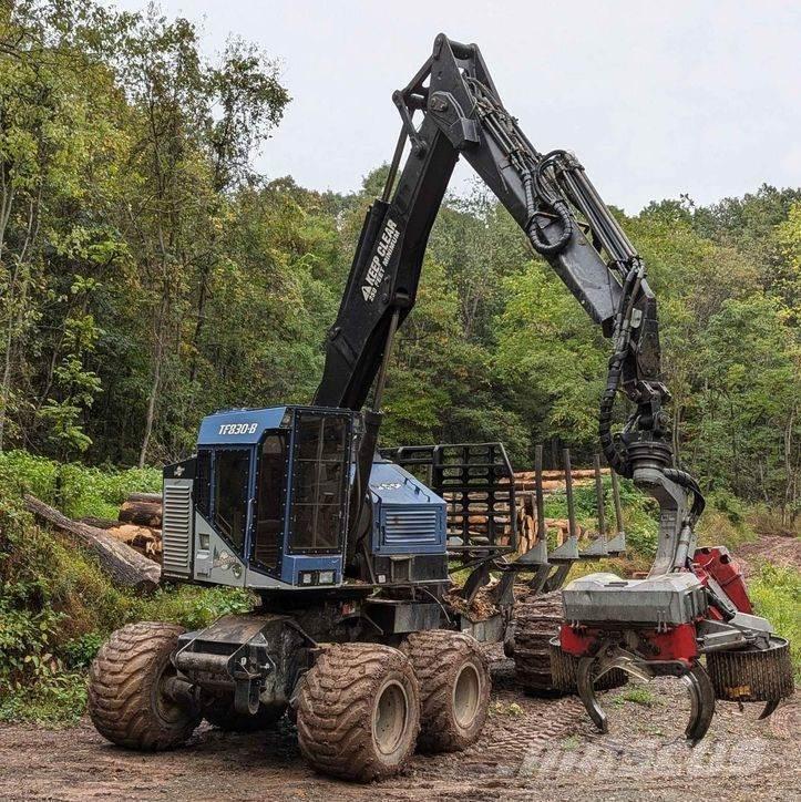 TimberPro TF830B Grúas y cargadoras