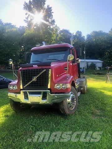 Volvo DHD Camiones tractor