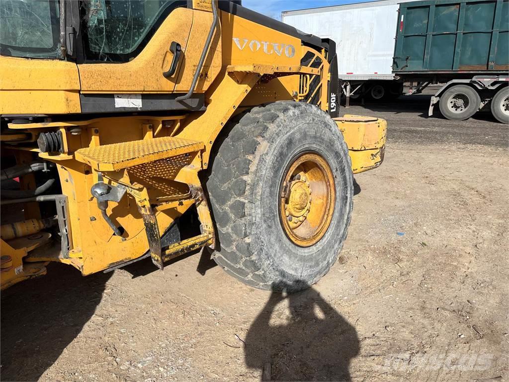 Volvo L90F Cargadoras sobre ruedas