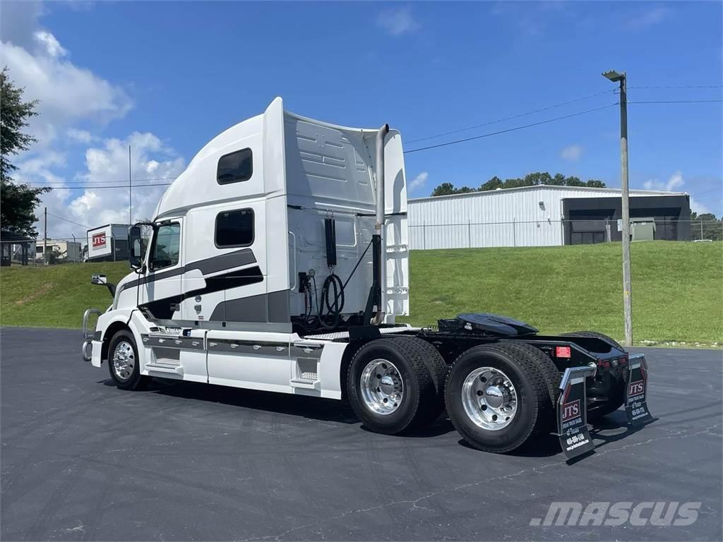 Volvo VNL64T780 Camiones tractor