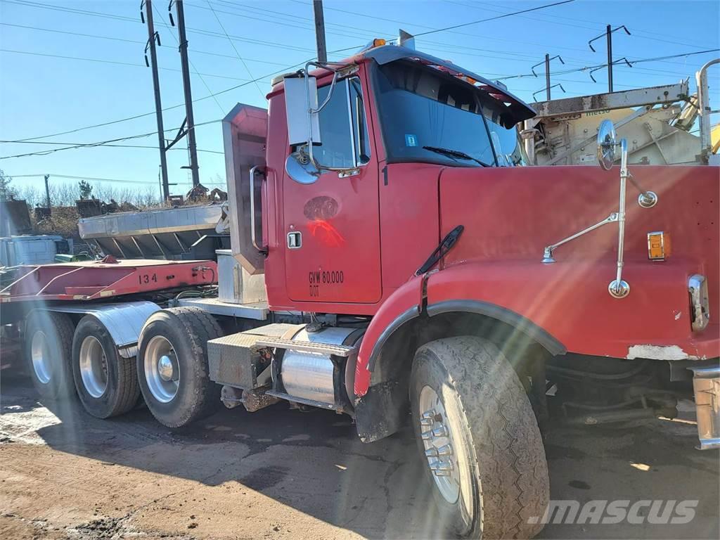 Volvo WG64 Camiones tractor