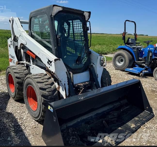 Bobcat S590 Minicargadoras