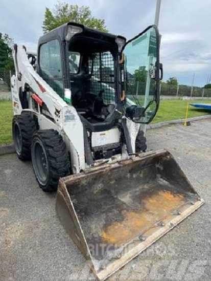 Bobcat S590 Minicargadoras