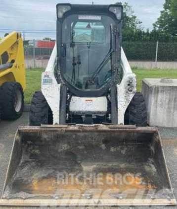 Bobcat S590 Minicargadoras