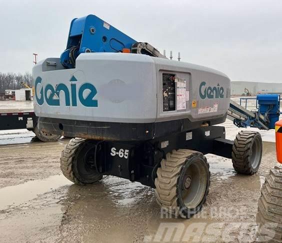 Genie S65 Plataformas con jaula de elevación