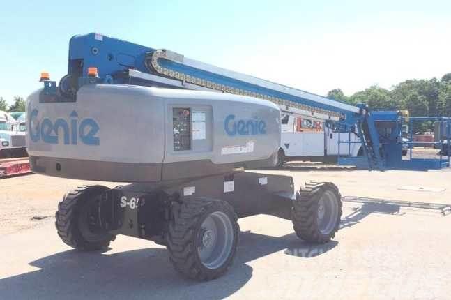 Genie S65 Plataformas con jaula de elevación