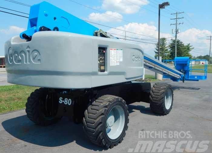 Genie S80X Plataformas con jaula de elevación