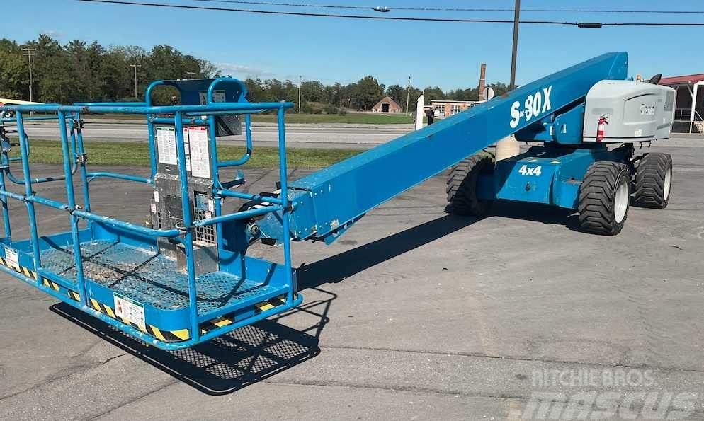 Genie S80X Plataformas con jaula de elevación