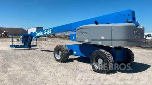 Genie S85 Plataformas con jaula de elevación