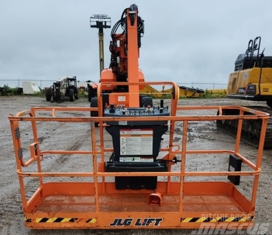 JLG 1350SJP Plataformas con jaula de elevación