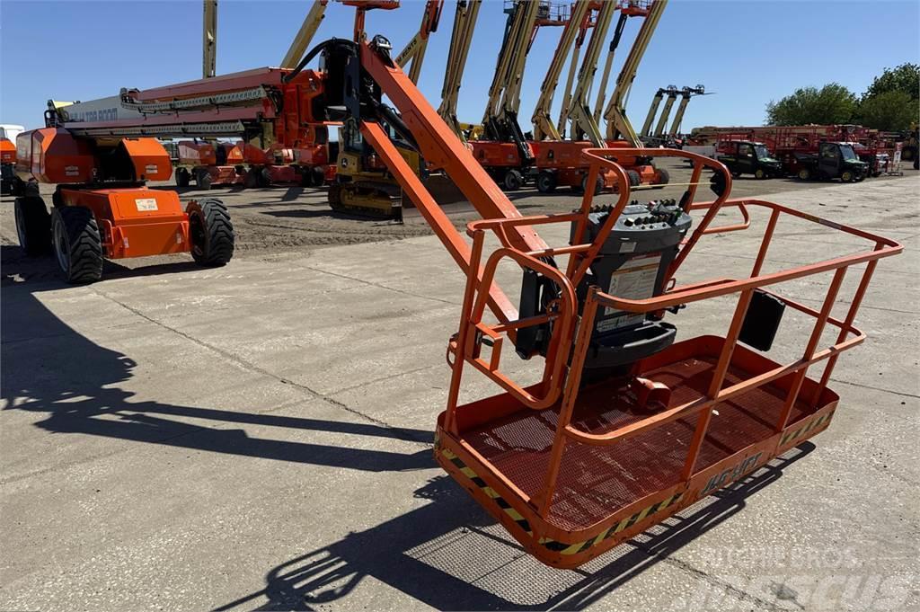 JLG 1350SJP Plataformas con jaula de elevación