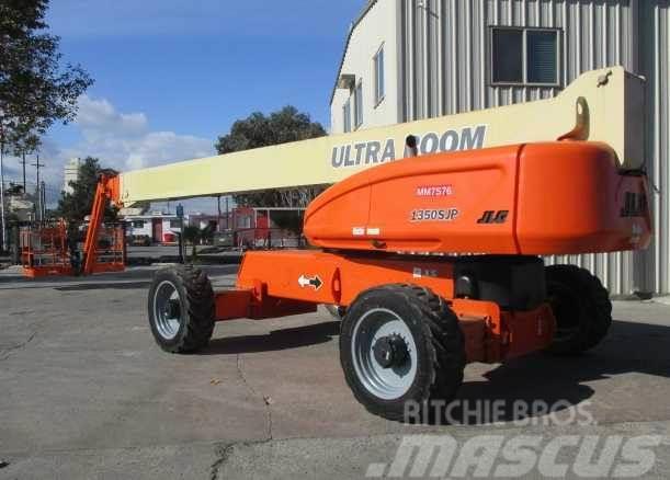 JLG 1350SJP Plataformas con jaula de elevación