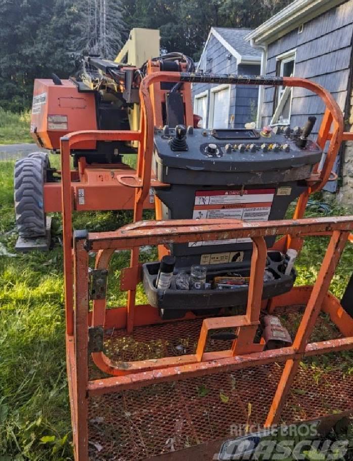 JLG 340AJ Plataformas con brazo de elevación manual