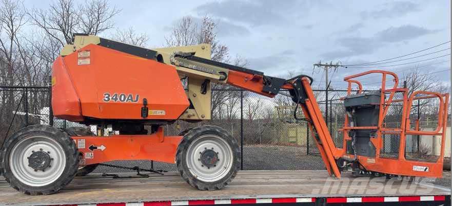 JLG 340AJ Plataformas con brazo de elevación manual