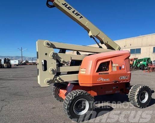 JLG 450AJ Plataformas con brazo de elevación manual