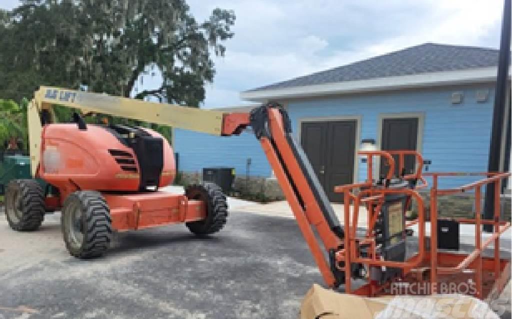 JLG 600AJ Plataformas con brazo de elevación manual